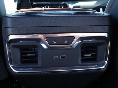 New 2026 GMC Sierra 2500 Denali Ultimate image 15