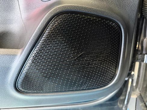 Used 2024 Mercedes-Benz GLB 250 4MATIC image 15