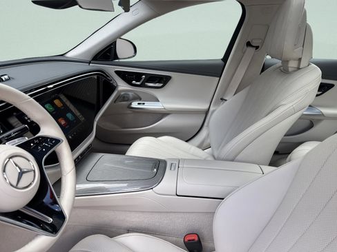 Used 2024 Mercedes-Benz E 450 4MATIC All-Terrain Wagon image 15