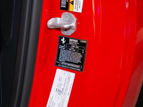 Used 2022 Ferrari 812 GTS RWD image 18