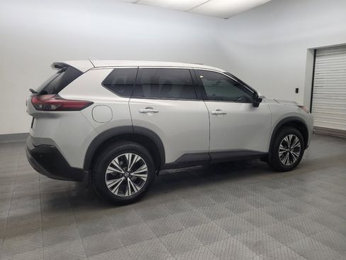 Used 2021 Nissan Rogue SV AWD/4WD image 10