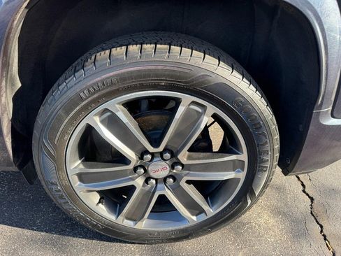 Used 2018 GMC Acadia Denali w/ Technology Package image 7