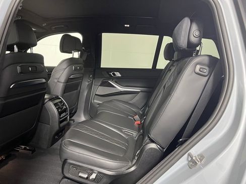 Used 2024 BMW X7 xDrive40i w/ M Sport Package image 19