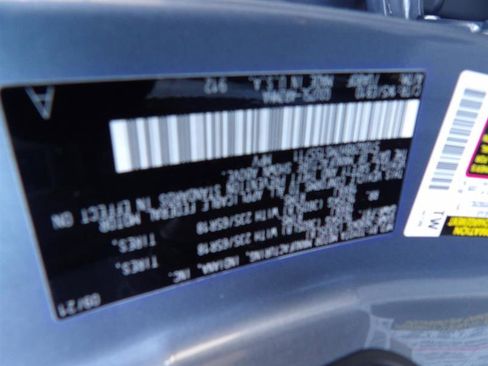 Used 2021 Toyota Highlander XLE image 32