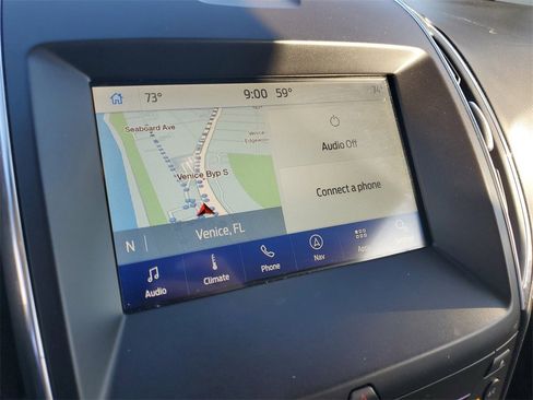 Used 2019 Ford Edge Titanium image 30