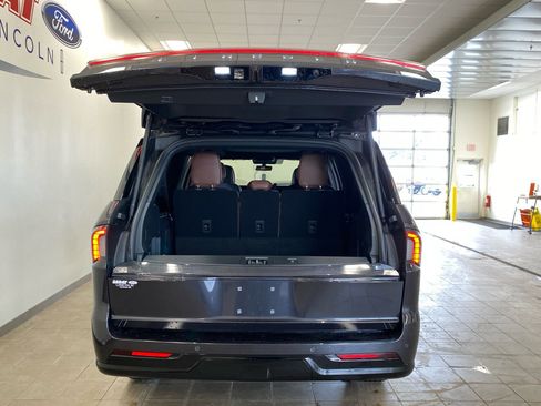 New 2026 Lincoln Navigator L Reserve AWD/4WD image 7