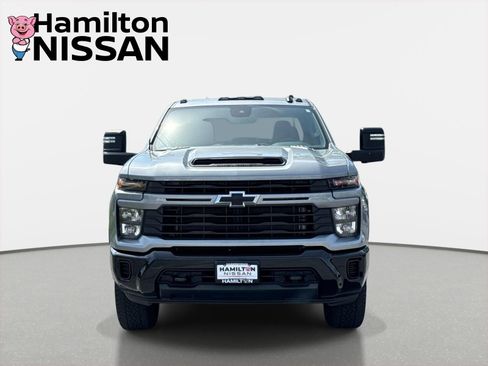 Used 2024 Chevrolet Silverado 2500 Custom w/ Custom Value Package AWD/4WD image 6