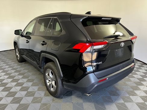 Used 2025 Toyota RAV4 XLE FWD image 7