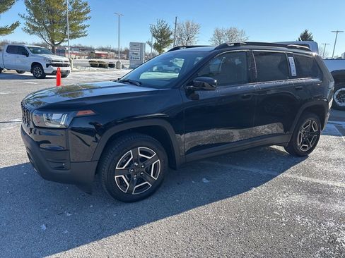 New 2026 Jeep Cherokee Laredo AWD/4WD image 13
