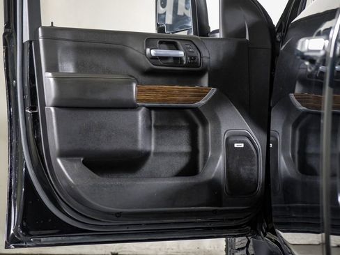 Used 2022 Chevrolet Silverado 3500 High Country w/ Z71 Off-Road Package image 35