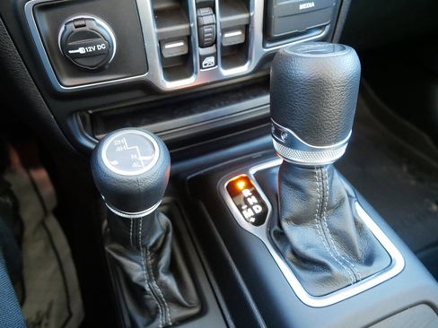 New 2026 Jeep Gladiator Sport image 10