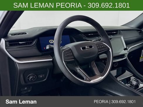 New 2026 Jeep Grand Cherokee L Limited AWD/4WD image 9