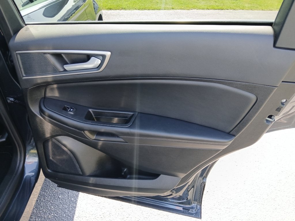 Used 2024 Ford Edge SEL AWD/4WD image 29