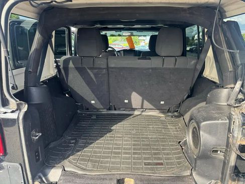Used 2012 Jeep Wrangler Unlimited Sport AWD/4WD image 20