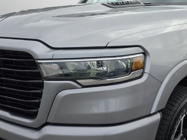 Used 2025 RAM 1500 Laramie AWD/4WD image 13