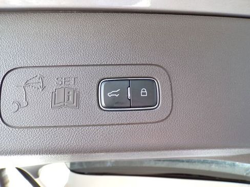 Used 2021 Lincoln Aviator Reserve w/ Equipment Group 201A image 9