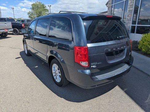Used 2014 Dodge Grand Caravan SXT w/ Rear Park Assist Package FWD image 3