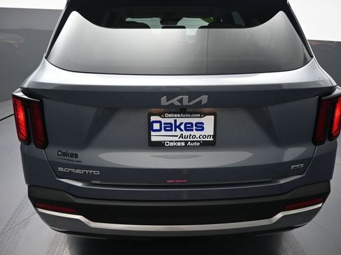 Certified 2025 Kia Sorento S AWD/4WD image 34