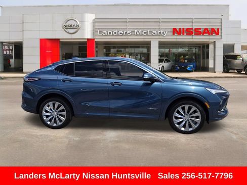 Used 2024 Buick Envista Avenir FWD image 2