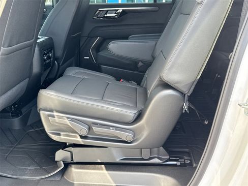 New 2026 Chevrolet Suburban LT w/ Comfort Package image 22