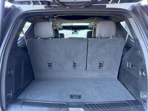 Used 2022 Chevrolet Tahoe LT w/ Luxury Package image 38