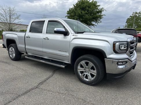 Used 2018 GMC Sierra 1500 SLT image 8