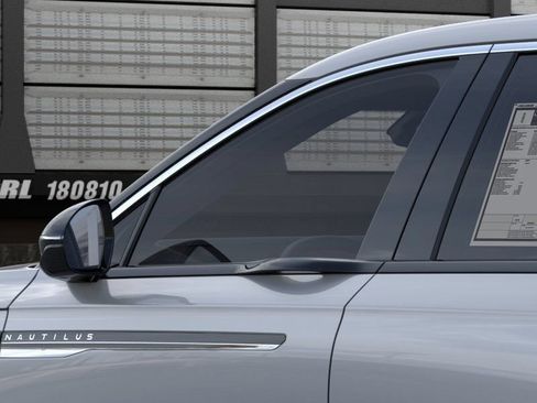 New 2026 Lincoln Nautilus Premier AWD/4WD image 49