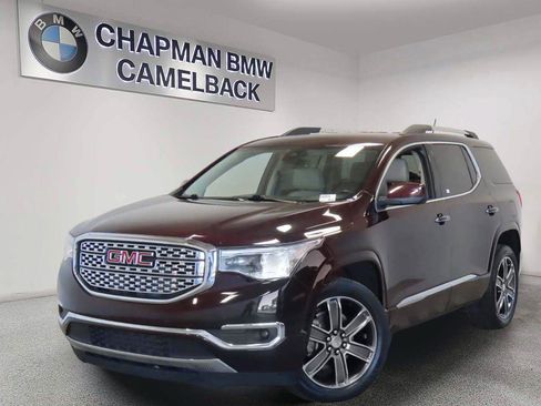 Used 2018 GMC Acadia Denali w/ Technology Package FWD image 1