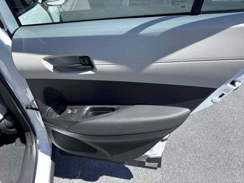 New 2026 Toyota Corolla Cross L FWD image 31