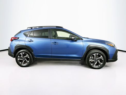 Used 2024 Subaru Crosstrek 2.0i Premium image 10