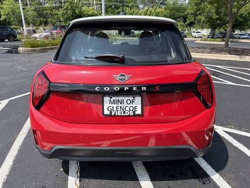 Certified 2025 MINI Cooper S FWD image 7