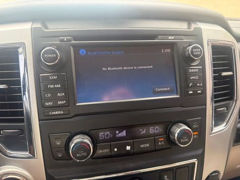 Used 2016 Nissan Titan SV RWD image 28