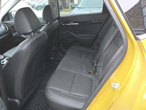 Used 2024 Kia Seltos SX image 17