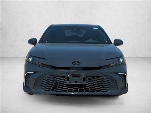 Certified 2025 Toyota Camry SE w/ Convenience Package image 2