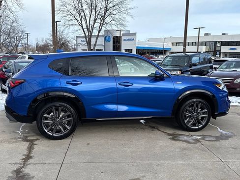 Certified 2025 Acura ADX A-Spec image 4