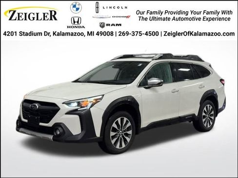 Used 2023 Subaru Outback Touring XT image 1