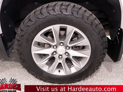 Used 2023 Chevrolet Silverado 1500 RST w/ Convenience Package II AWD/4WD image 10
