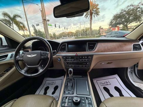 Used 2015 Hyundai Genesis 3.8 w/ Option Group 04 image 17
