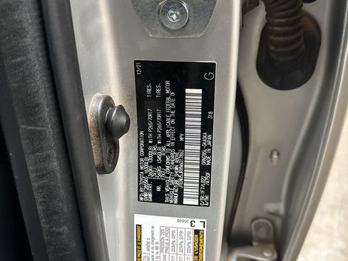 Used 2022 Toyota 4Runner SR5 Premium AWD/4WD image 33