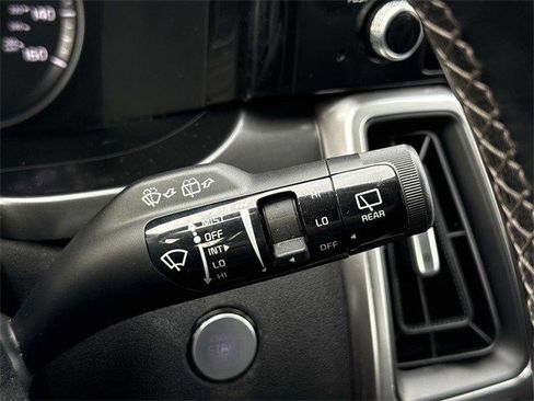 Used 2023 Kia Sorento S w/ Panoramic Sunroof Package image 26