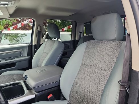 Used 2018 RAM 1500 Big Horn AWD/4WD image 28