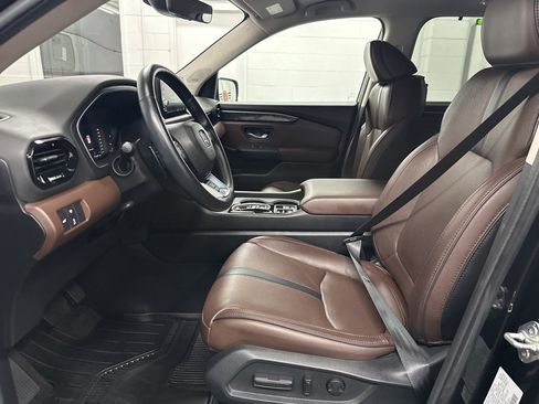 Used 2024 Honda Pilot Elite image 22