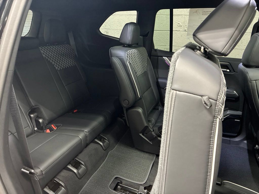 New 2027 GMC Acadia Denali AWD/4WD image 13