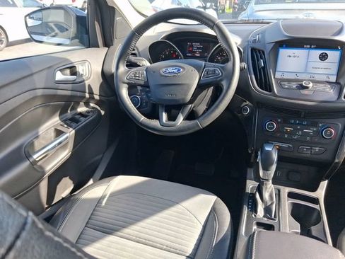 Used 2019 Ford Escape SE FWD image 8