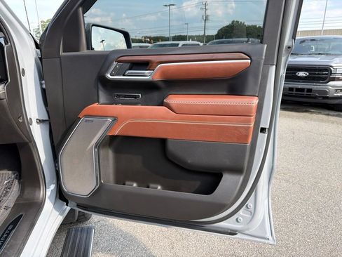 Used 2025 GMC Sierra 1500 Denali Ultimate AWD/4WD image 24