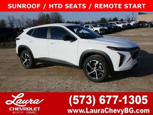 New 2026 Chevrolet Trax RS w/ Sunroof Package FWD image 1