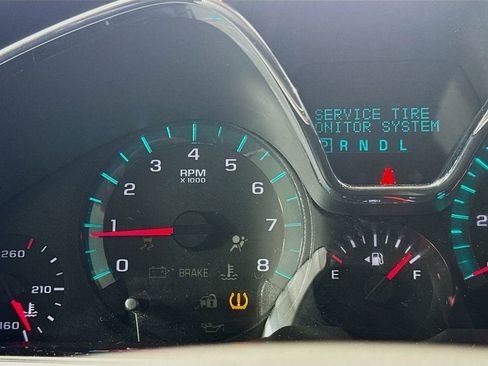 Used 2016 Chevrolet Traverse LT w/ Style and Technology Package image 11