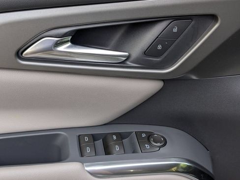 New 2027 Chevrolet Traverse LT w/ Midnight/Sport Edition FWD image 10