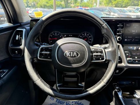 Used 2021 Kia Sorento EX AWD/4WD image 14