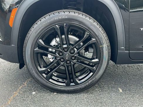 New 2026 Chevrolet Traverse LT w/ Driver Confidence Package image 9